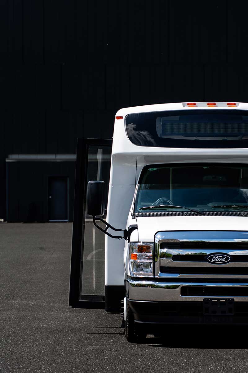 Micro Bird D-Series commercial bus